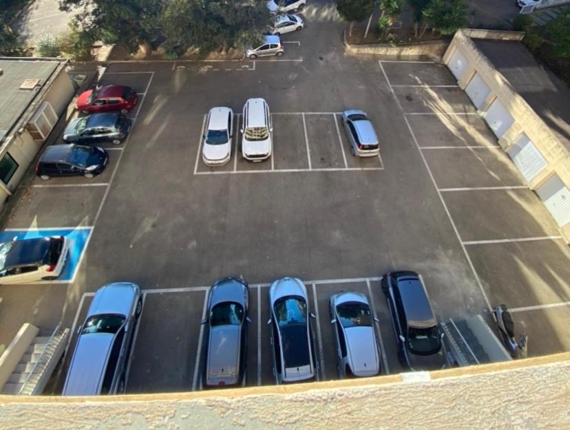 Ajaccio magnifique T2 37m2 centre ville vue mer au bord de la plage Neuf 4 couchages balcon parking privé fermé Clim wifi Exterior foto